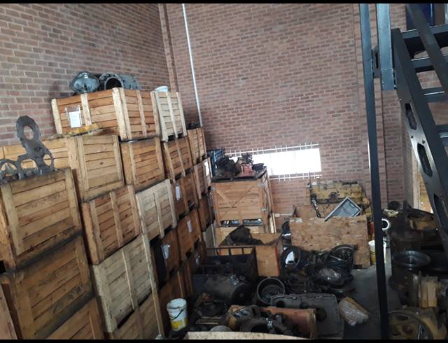190M² WAREHOUSE TO LET IN SEBENZA